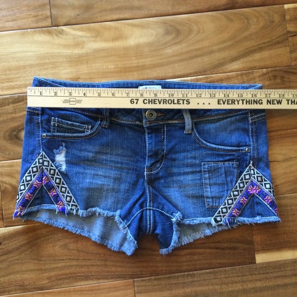 ✔️ Mudd Shorts Size 11 - Picture 4 of 4